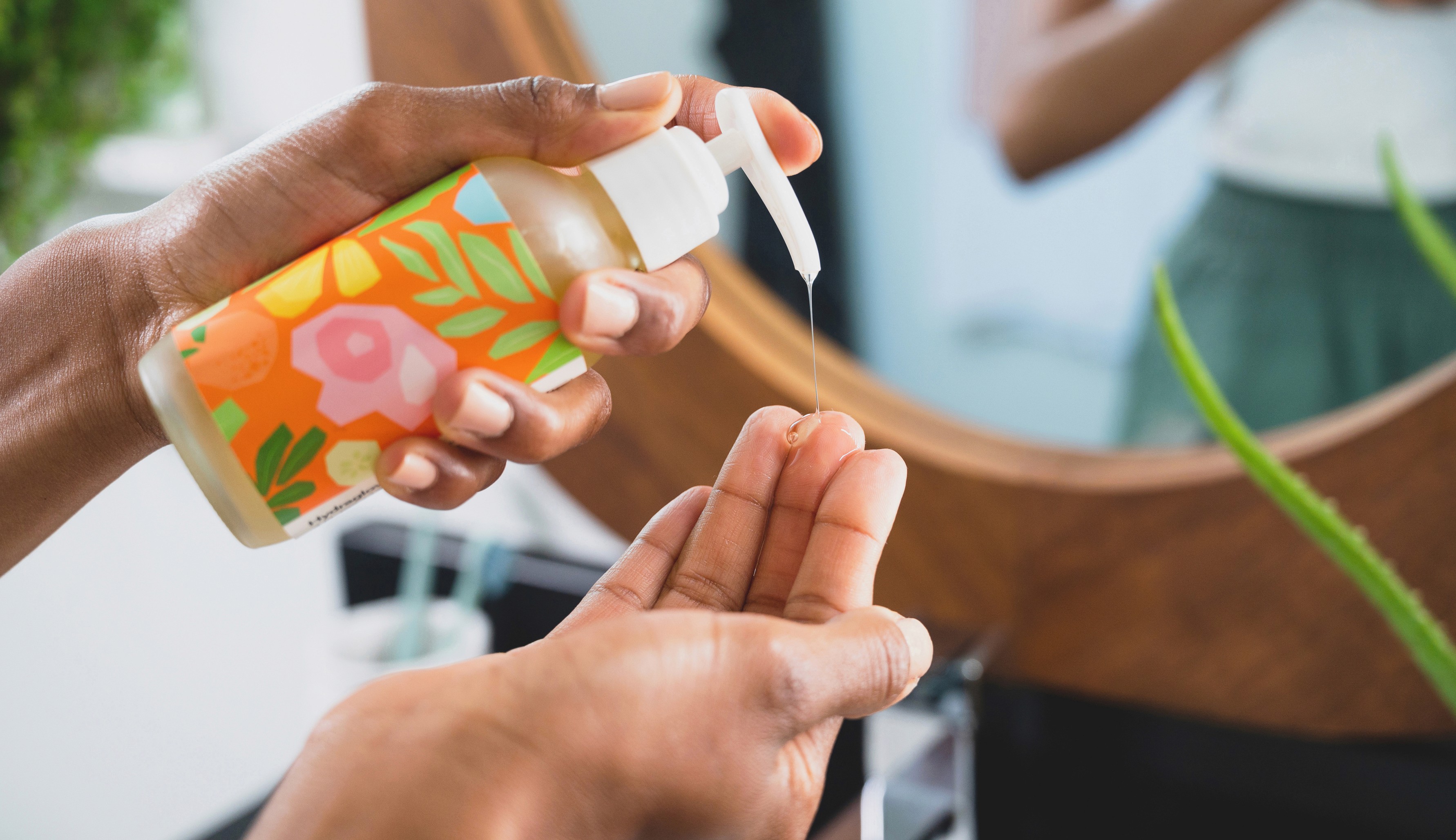 Luma & Leaf product being used on hands